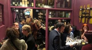 wine tasting courses athens Cinque Wine & Deli Bar