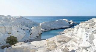 Milos, Sarakiniko